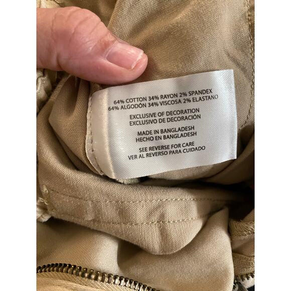 GAP Relaxed Fit Classic Twill Pant - Khaki  Size 6 Preppy Casual - Picture 6 of 8